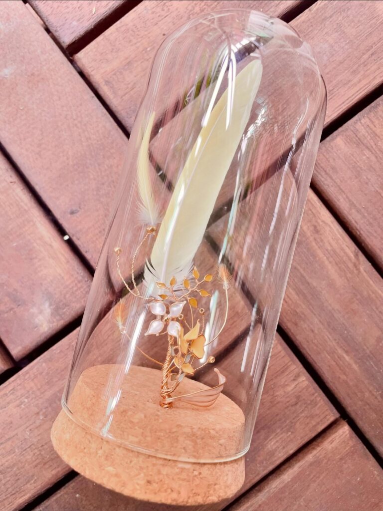 JuBoi-羽毛收藏玻璃罐-玄鳳鸚鵡-腮紅毛